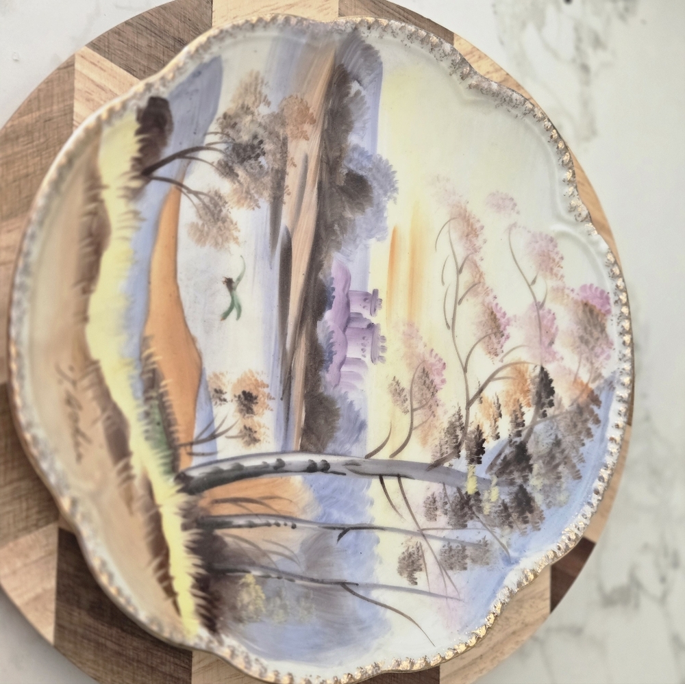 Scalloped Edge Ucagco Ceramics Japan J. Aoki Castle Lake Scene